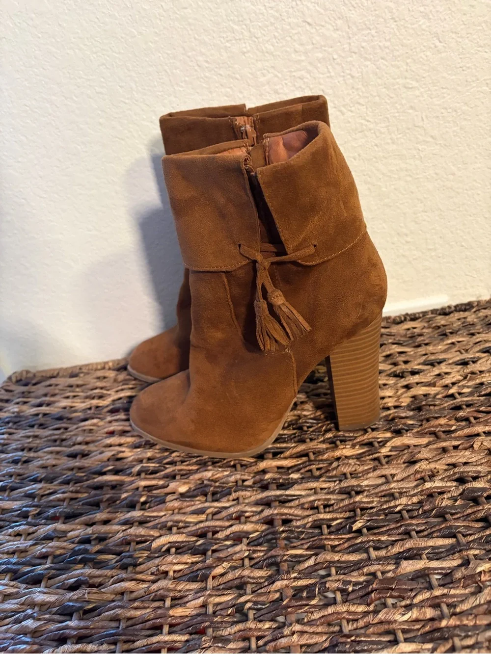 Women's Suede Tassel Ankle Boots - Brown